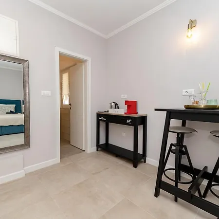 Luxury Erceg * Ζαντάρ